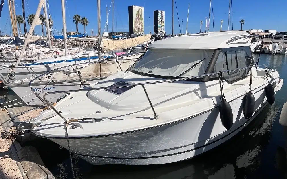 slider 0 Jeanneau Merry Fisher 795