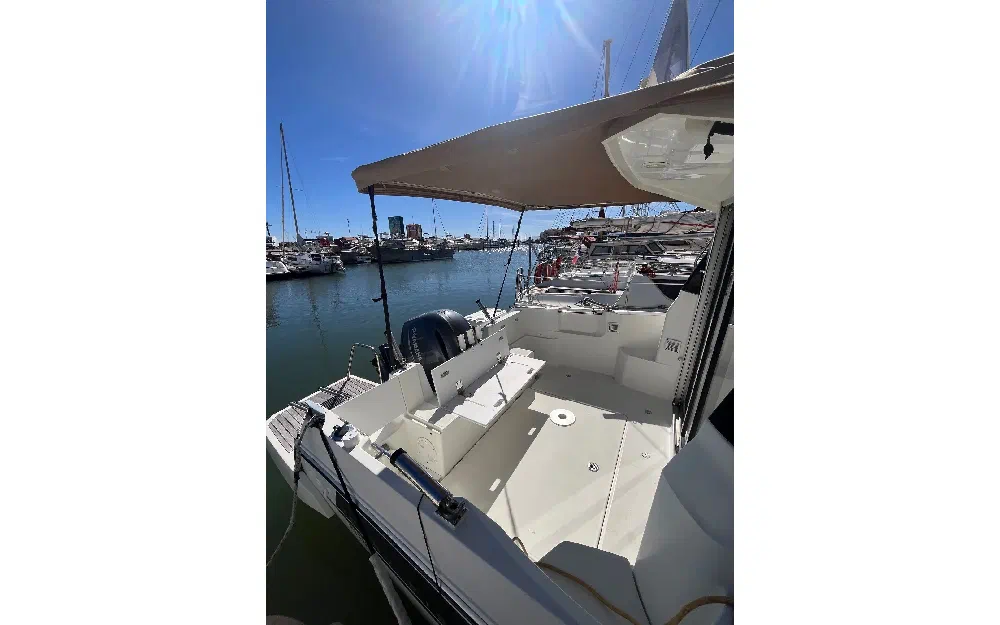 slider 4 Jeanneau Merry Fisher 795