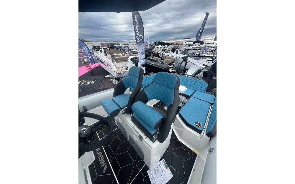 slider 21 Highfield ADV7