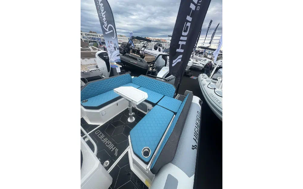 slider 22 Highfield ADV7