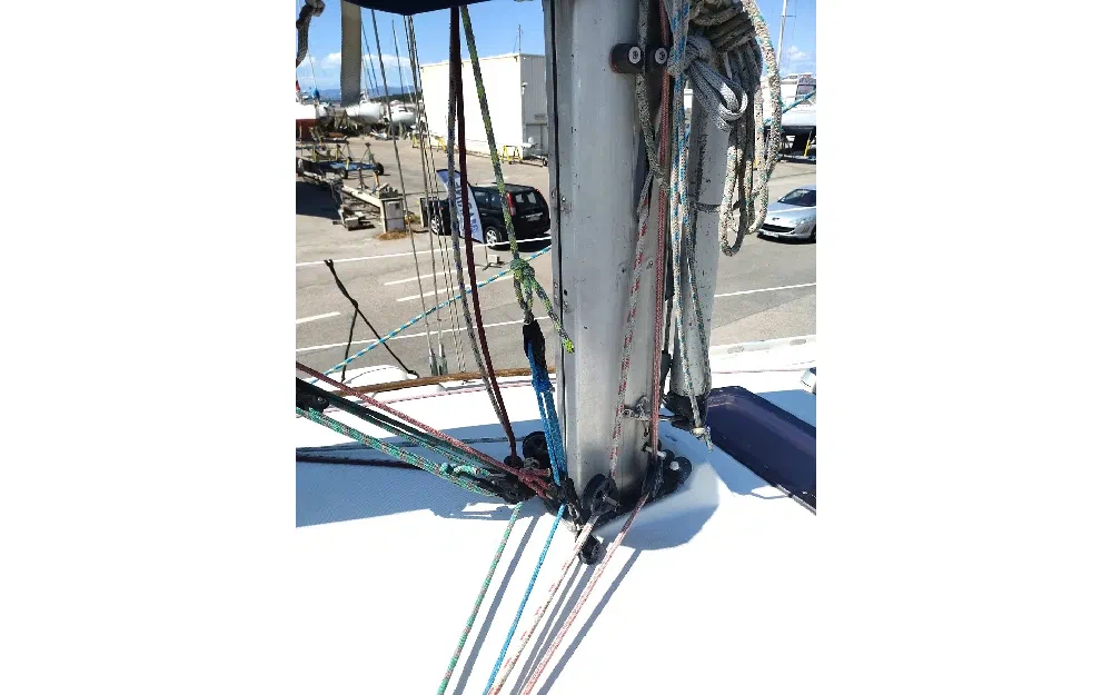 slider 16 Beneteau First 305