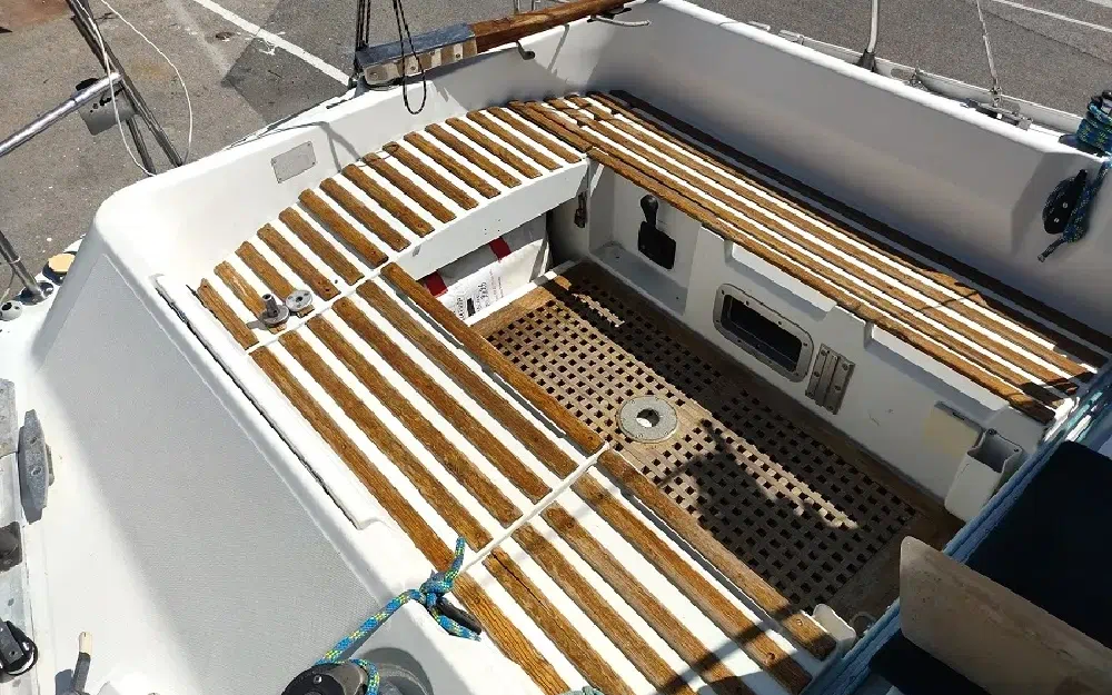 slider 23 Beneteau First 305