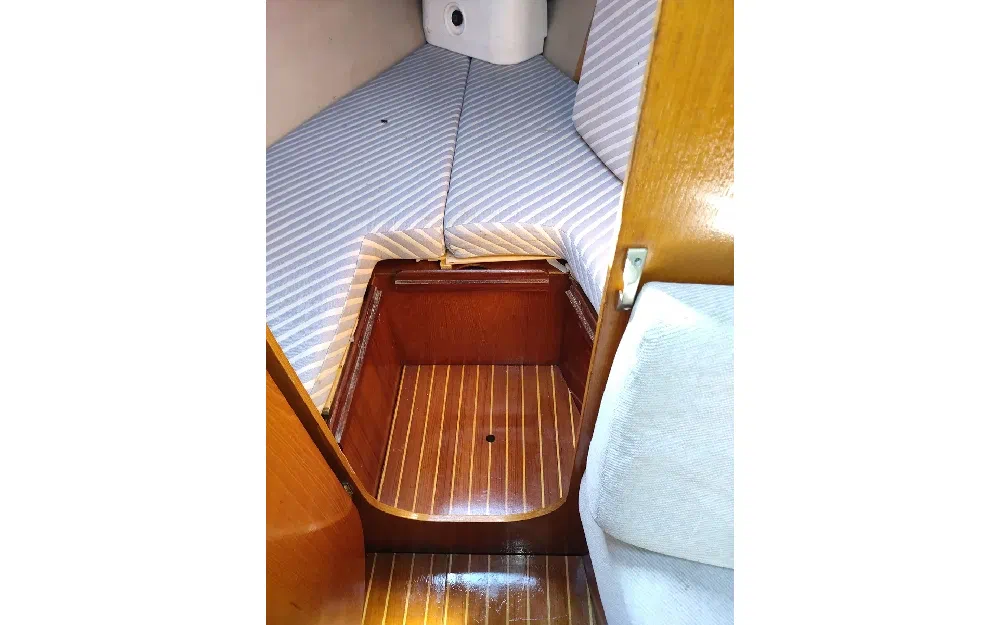 slider 33 Beneteau First 305