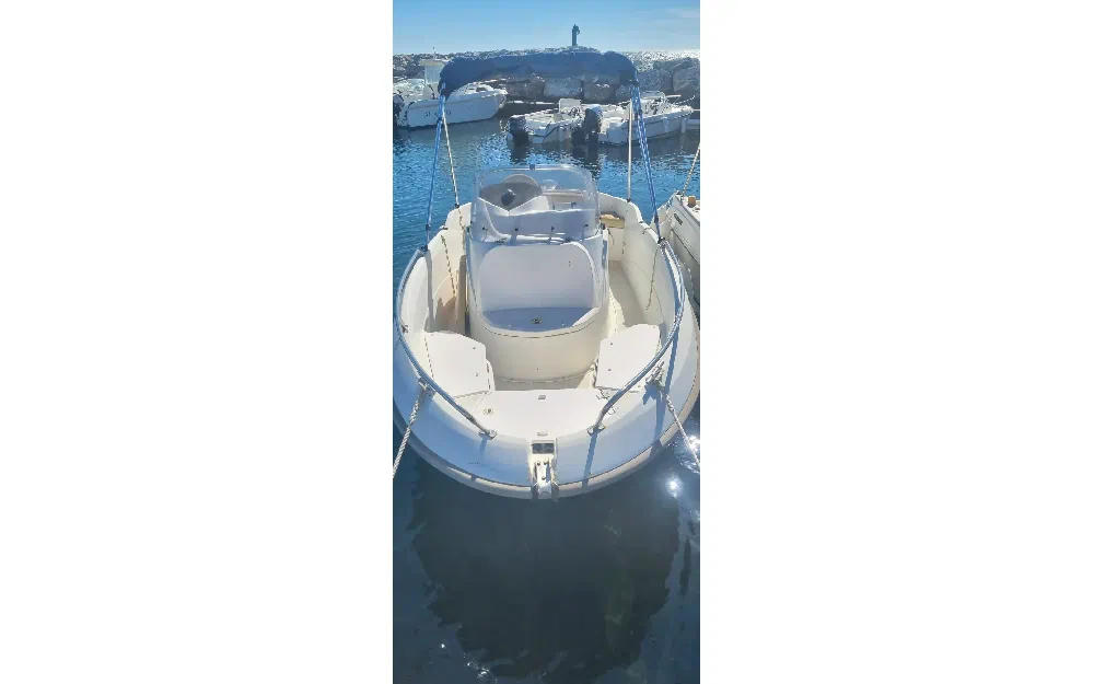 slider 1 Beneteau Flyer 500