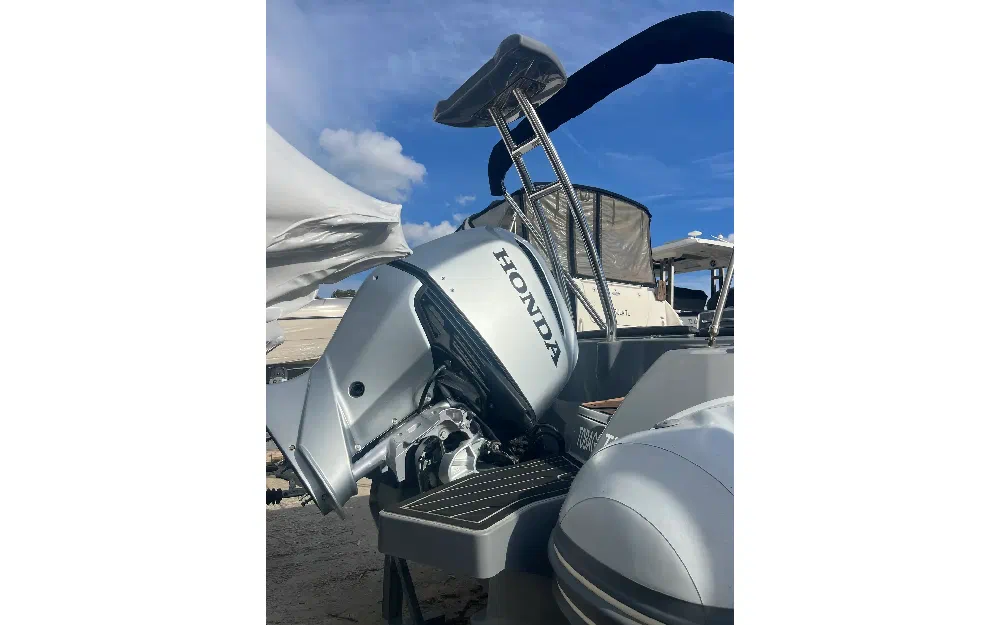 slider 5 Grand Golden Line G750