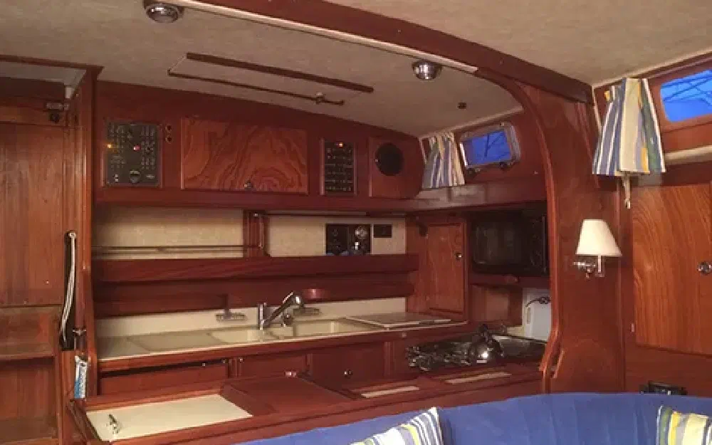 slider 12 Amel Super Maramu 2000