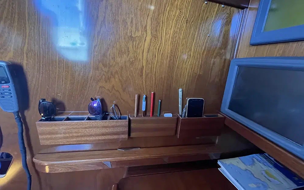 slider 21 Amel Super Maramu 2000