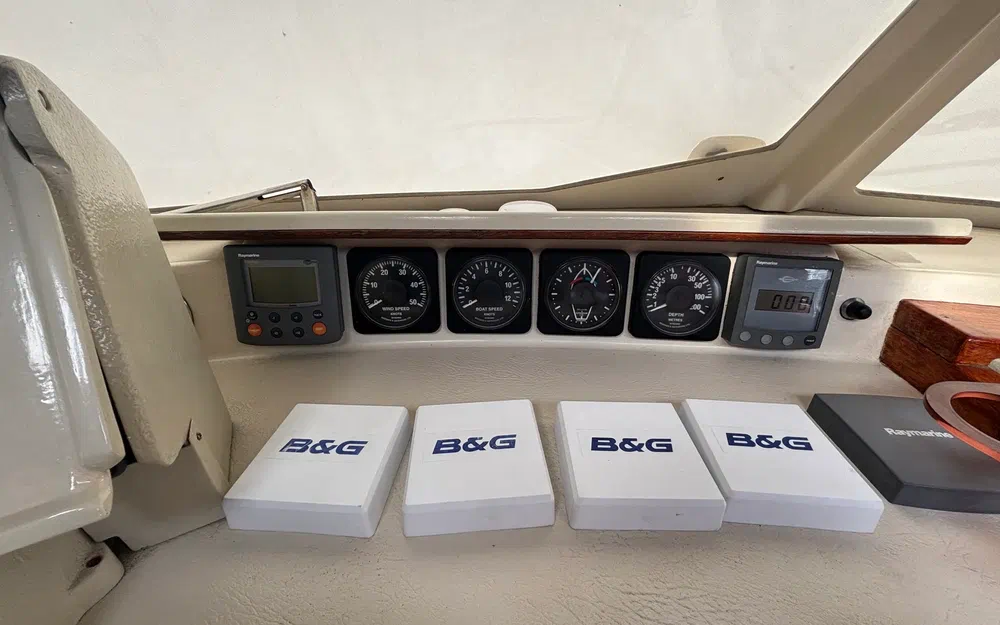 slider 35 Amel Super Maramu 2000