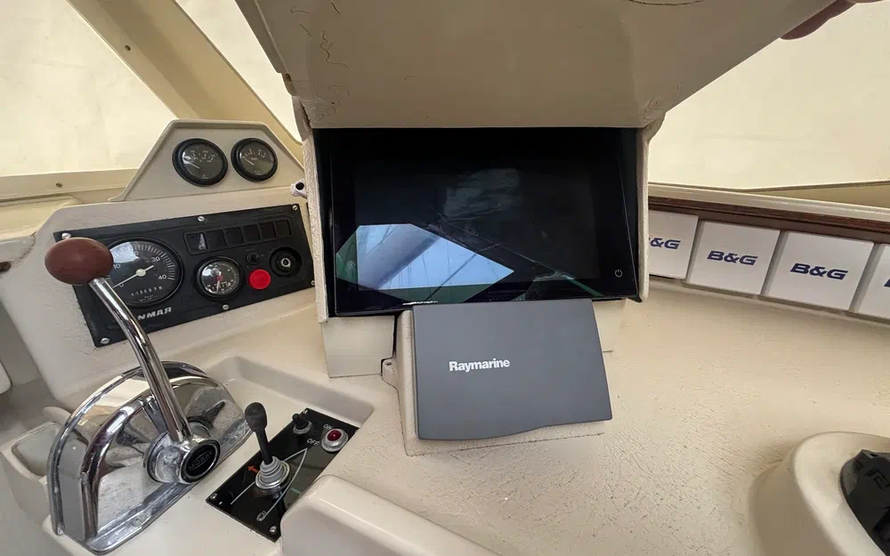 slider 37 Amel Super Maramu 2000