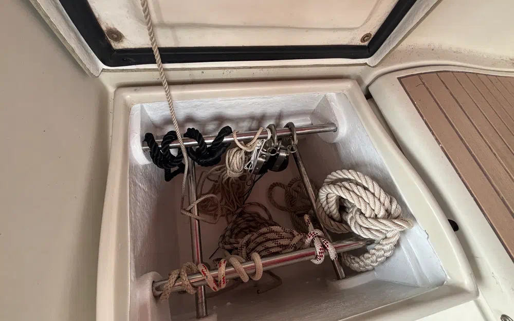 slider 38 Amel Super Maramu 2000