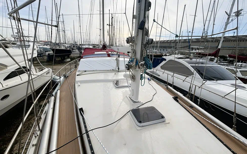 slider 5 Amel Super Maramu 2000