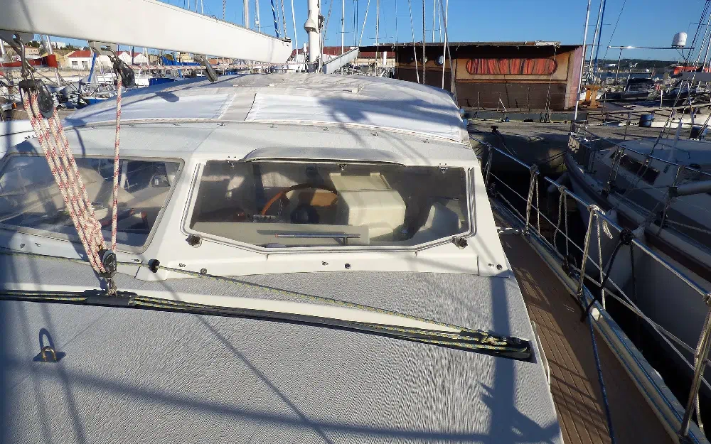 slider 5 Amel Super Maramu 2000