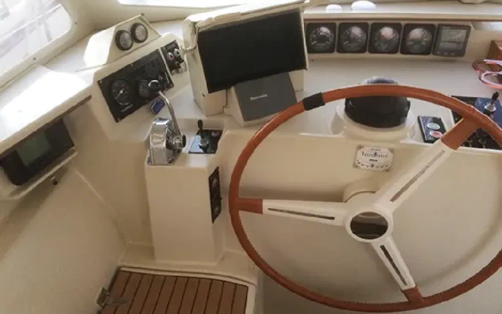 slider 6 Amel Super Maramu 2000