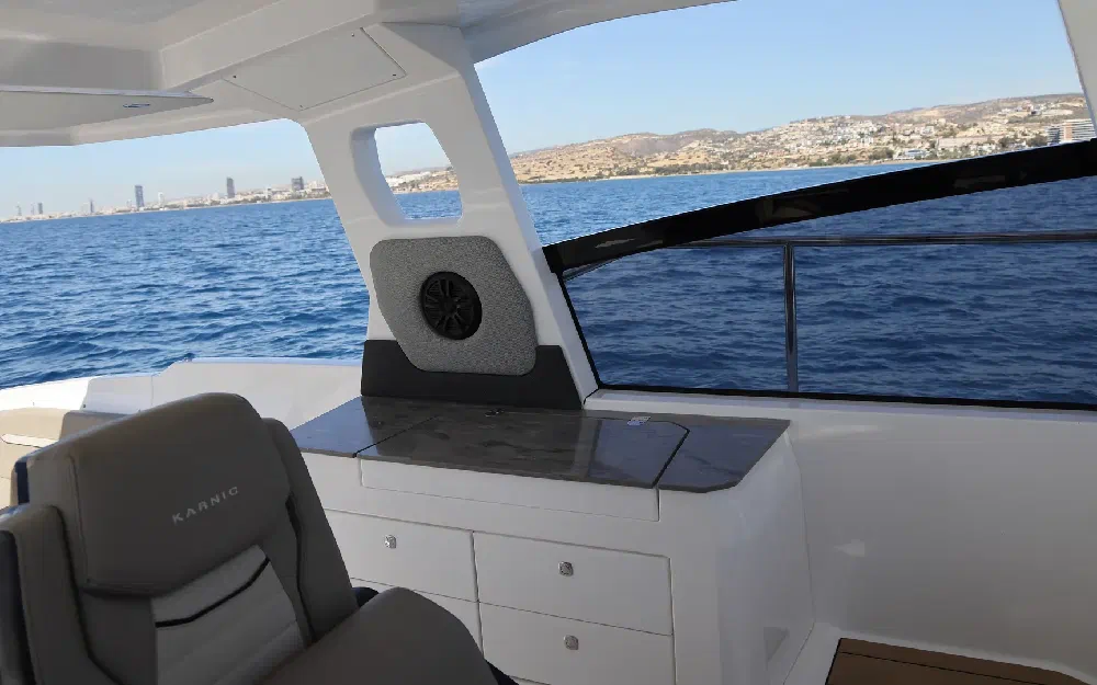 slider 6 Karnic CS10