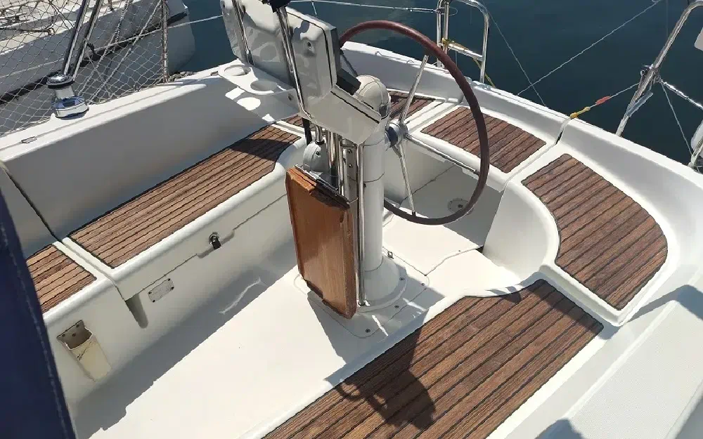 slider 16 Beneteau Oceanis 323 Clipper