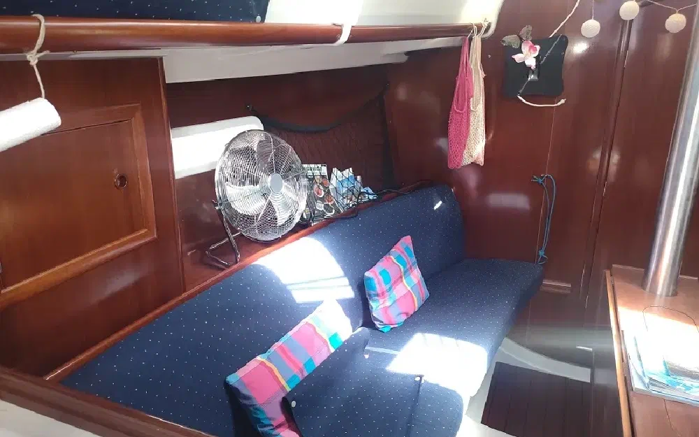 slider 28 Beneteau Oceanis 323 Clipper