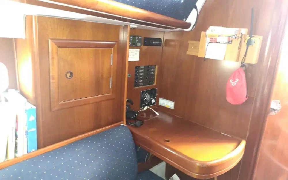 slider 31 Beneteau Oceanis 323 Clipper