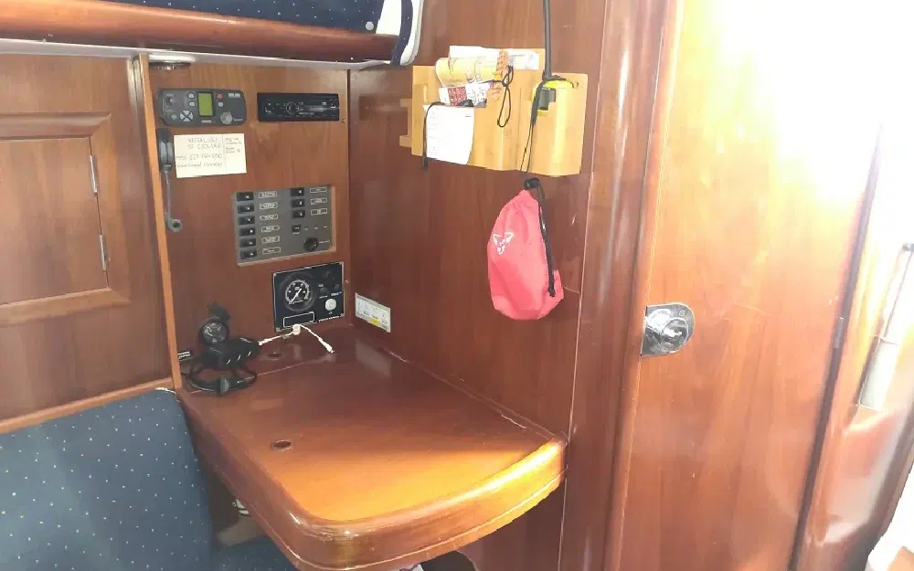 slider 32 Beneteau Oceanis 323 Clipper