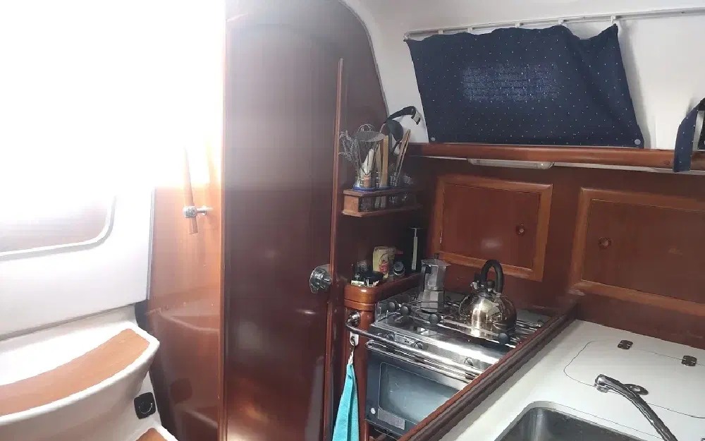 slider 35 Beneteau Oceanis 323 Clipper