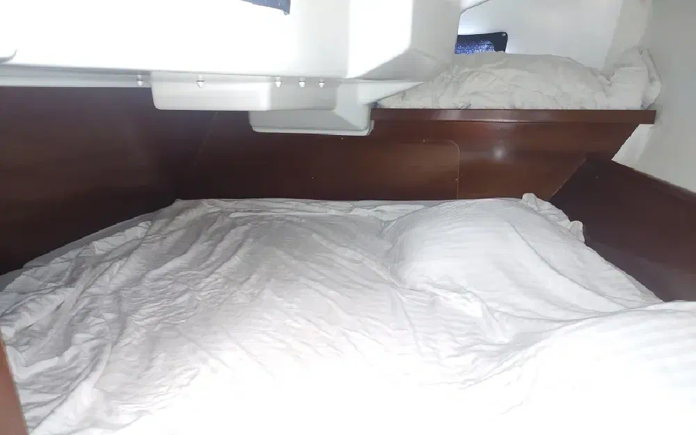 slider 45 Beneteau Oceanis 323 Clipper