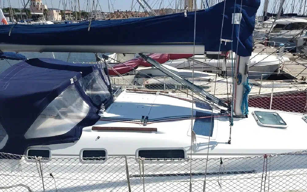 slider 5 Beneteau Oceanis 323 Clipper