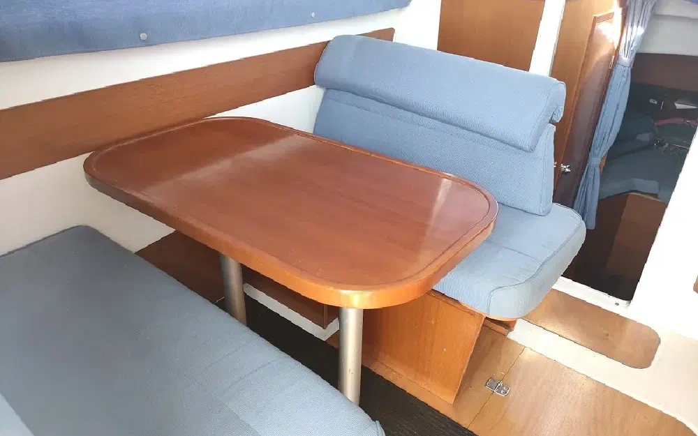 slider 12 Beneteau Antares 760