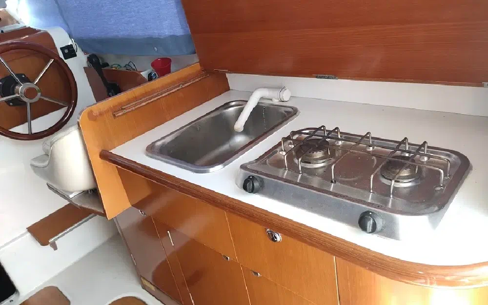 slider 14 Beneteau Antares 760