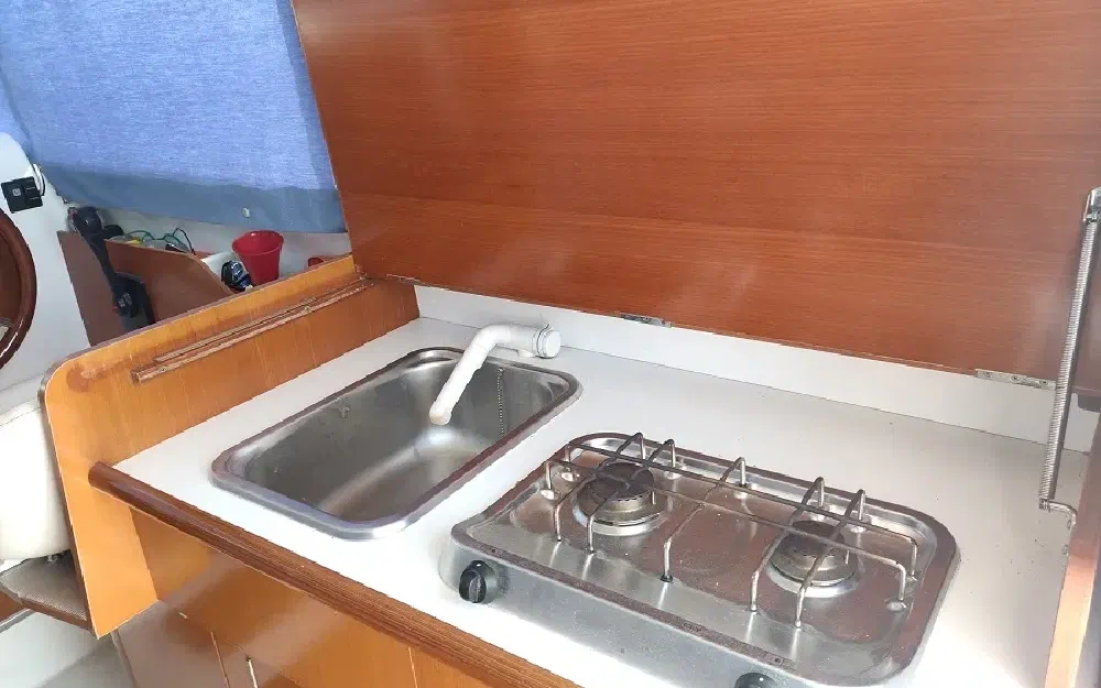 slider 15 Beneteau Antares 760