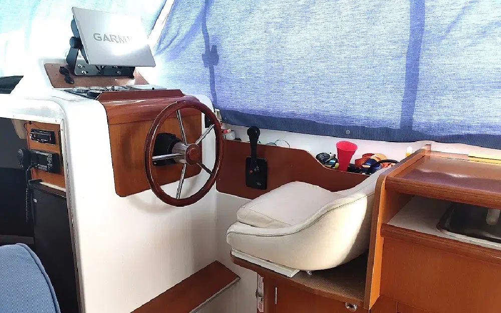 slider 22 Beneteau Antares 760