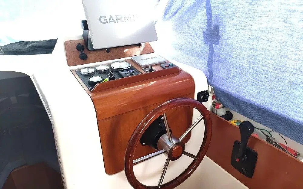 slider 23 Beneteau Antares 760