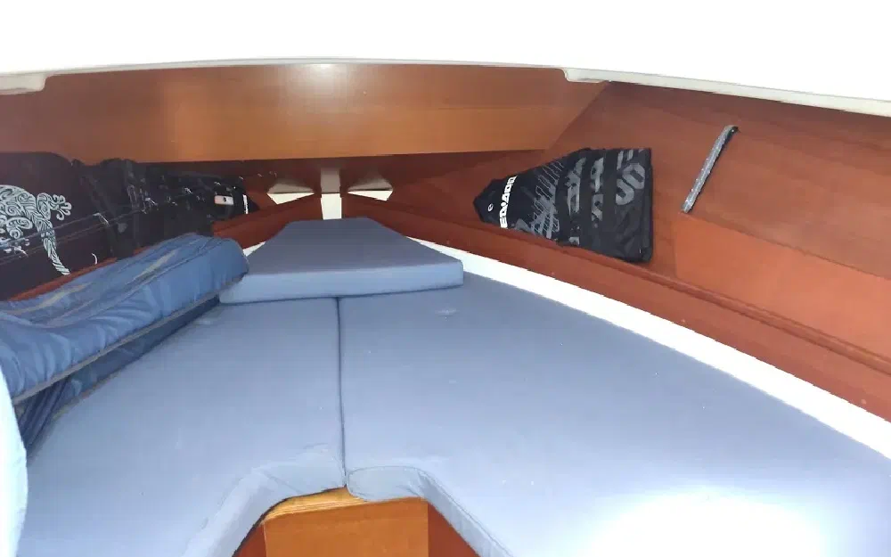 slider 26 Beneteau Antares 760