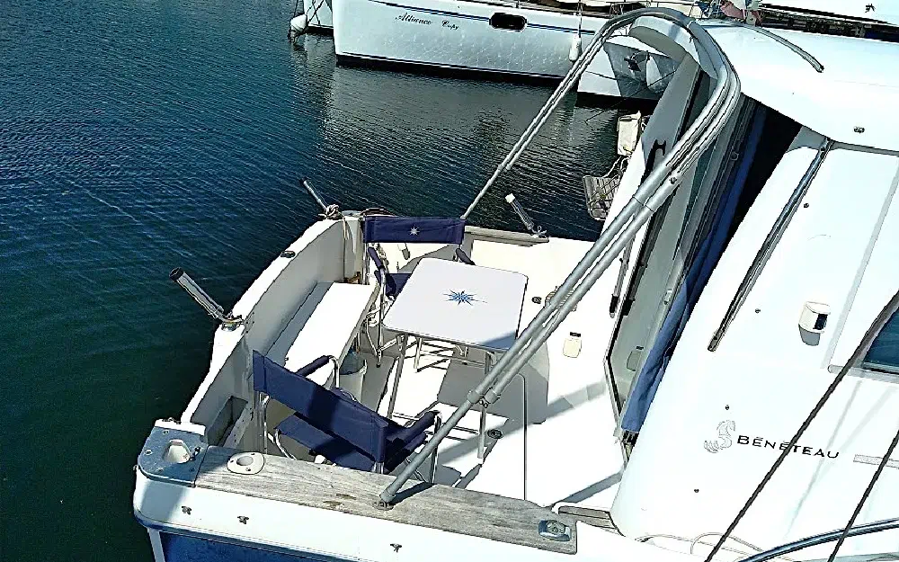 slider 3 Beneteau Antares 760
