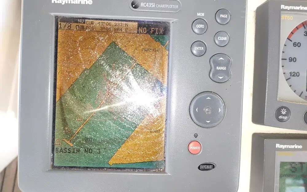 slider 28 Beneteau Oceanis 423