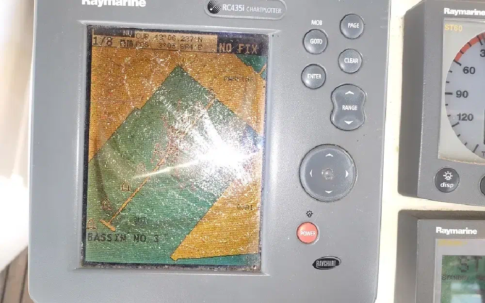 slider 23 Beneteau Oceanis 423Celebration