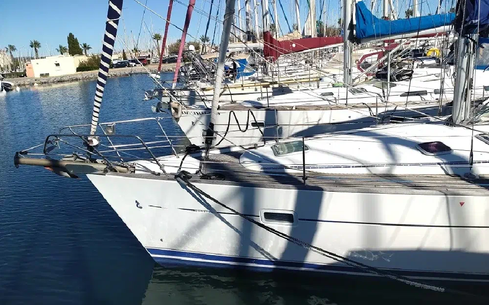 slider 2 Beneteau Oceanis 423Celebration