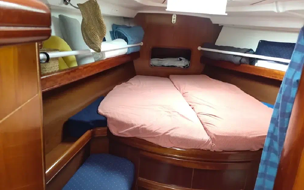 slider 52 Beneteau Oceanis 423Celebration