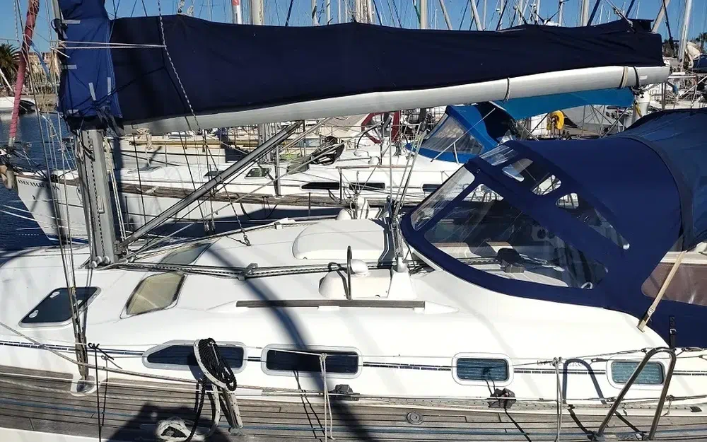 slider 9 Beneteau Oceanis 423