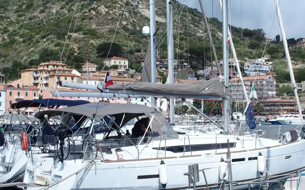 slider 15 Jeanneau Sun Odyssey 409