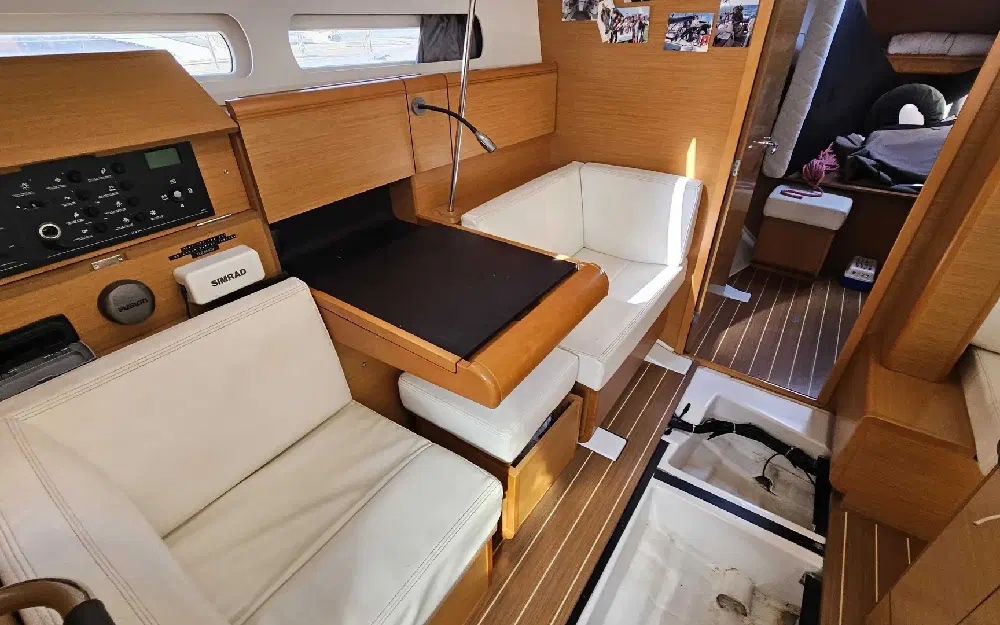 slider 7 Jeanneau Sun Odyssey 409