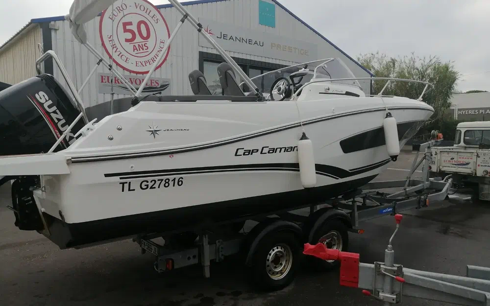slider 19 Jeanneau Cap Camarat 7.5 WA Serie 2
