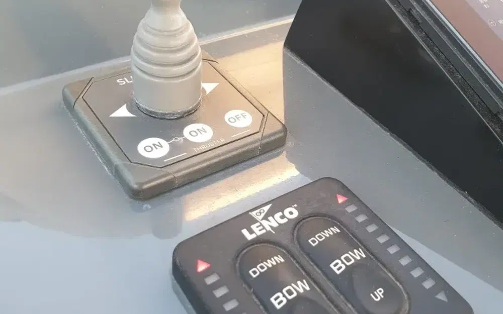 slider 18 Rio Yachts Daytona 34