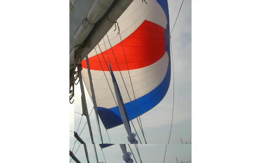 slider 4 Blue Water Vagabond 47