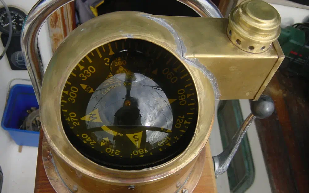 slider 5 Blue Water Vagabond 47