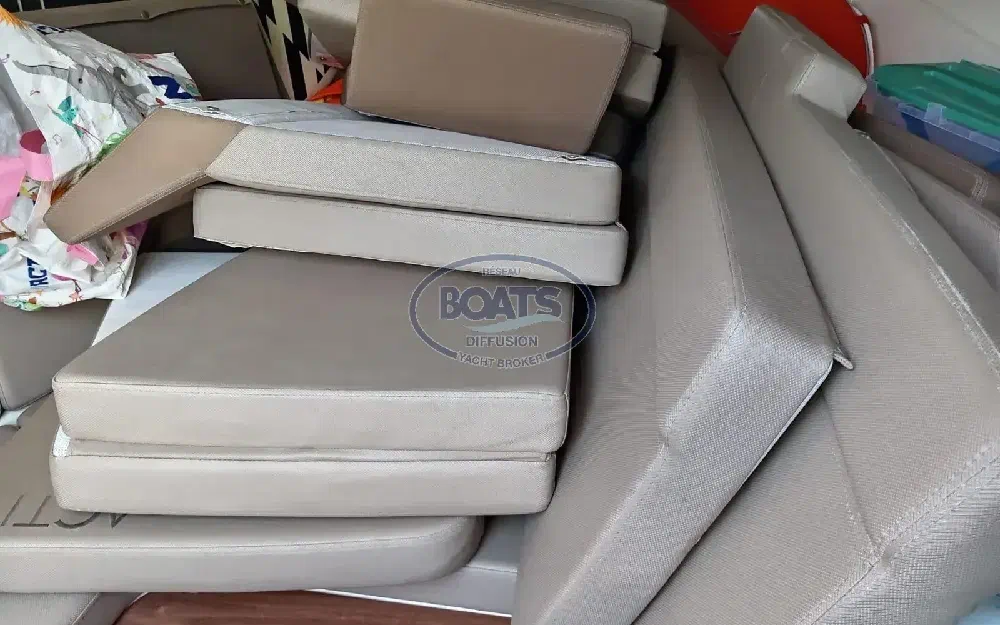 slider 14 Quicksilver Activ 755 Sundeck