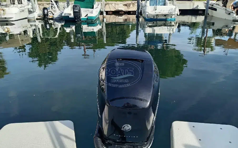 slider 4 Quicksilver Activ 755 Sundeck