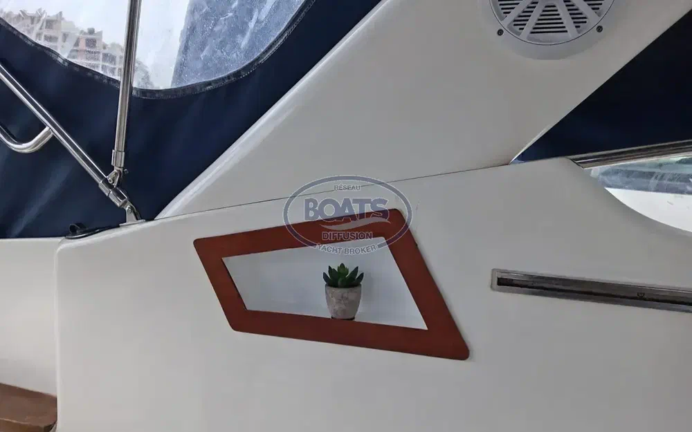 slider 5 Airon Marine 325