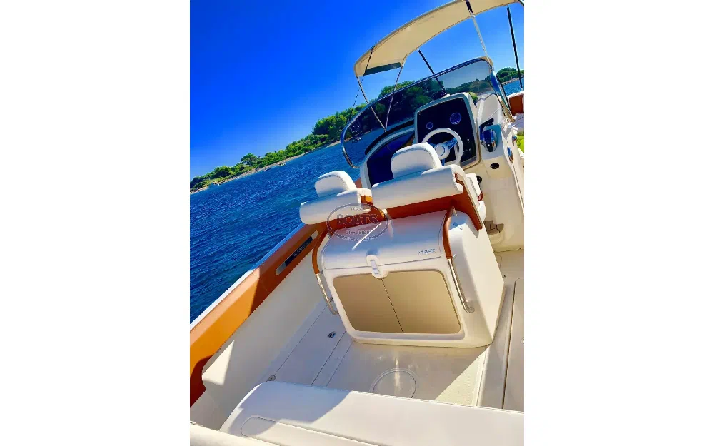 slider 4 Invictus  270 FX