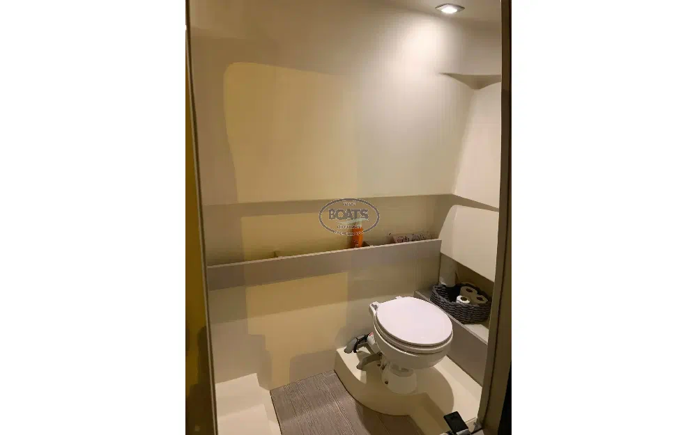 slider 8 Invictus  270 FX