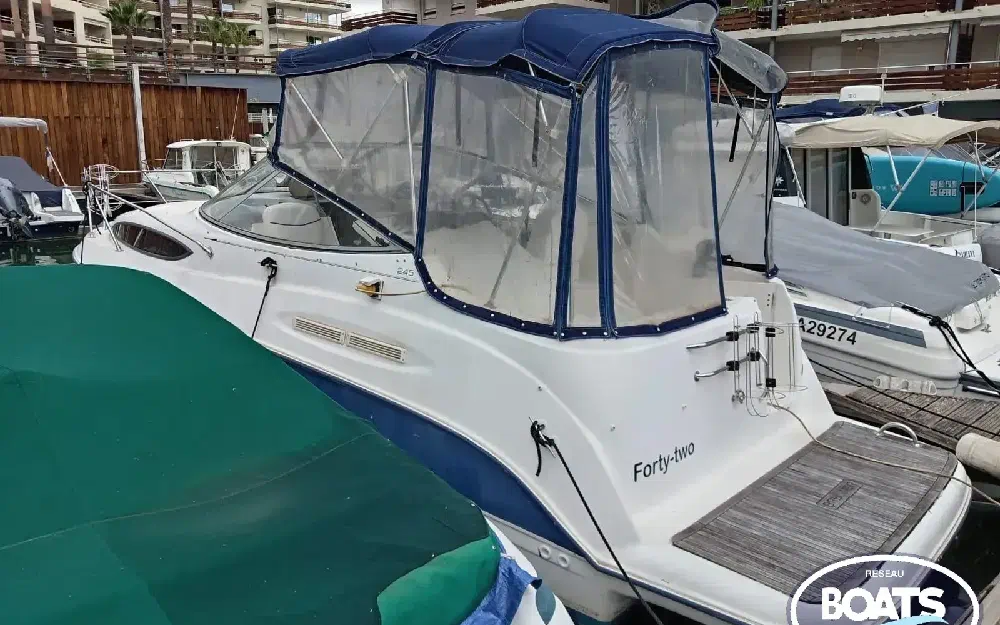slider 0 Bayliner  245