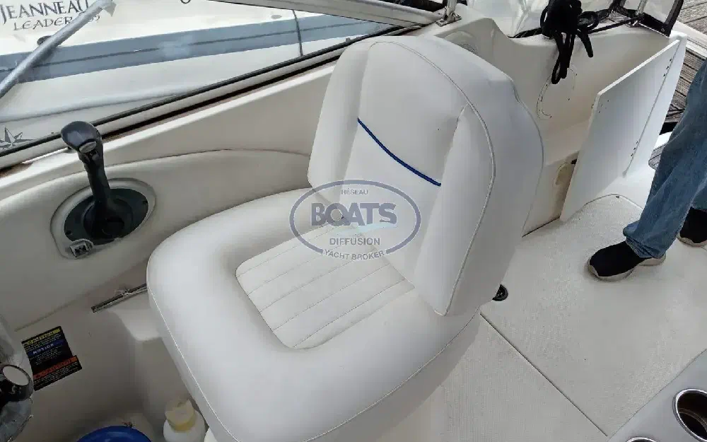 slider 8 Bayliner  245